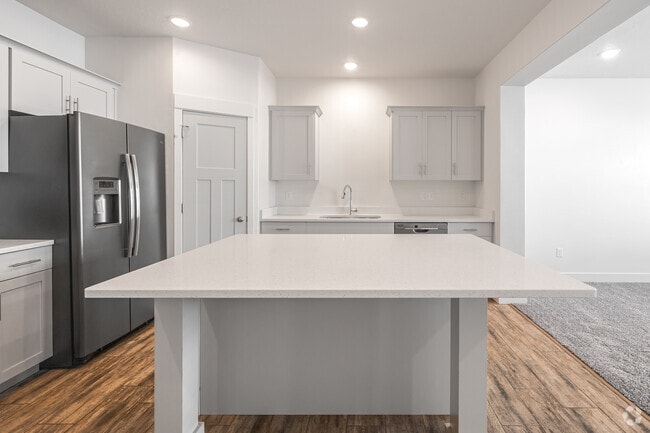 3BR, 2.5BA - 1,520SF - Dining Room/Kitchen - Smithfield Station Townhomes
