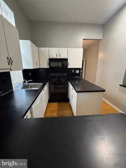 Photo - 231 Boas St