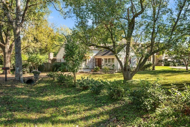 Photo - 201 Brookfield Ave