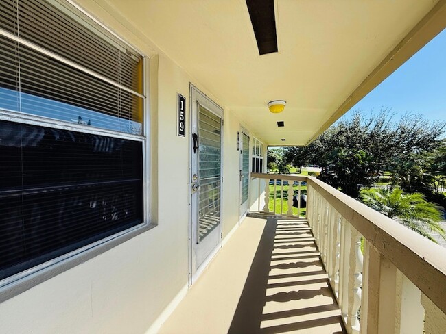 Photo - 159 Sussex H