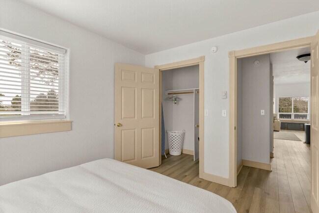 Photo - 3979 NE Johns Ave Unit SI ID1550282P