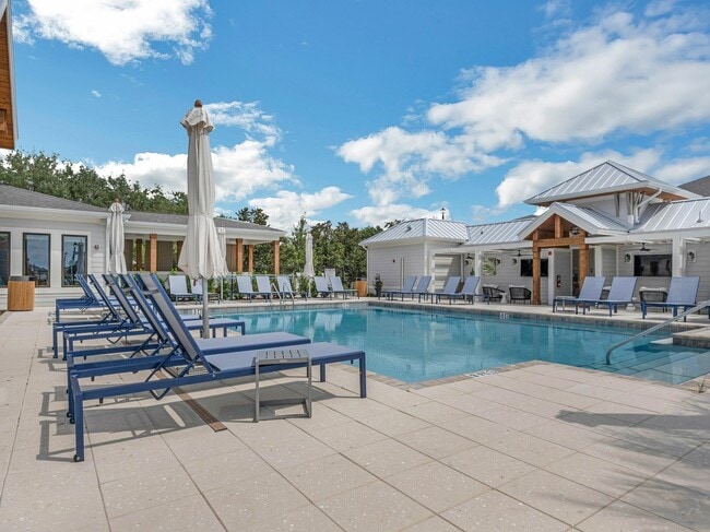 Building Photo - RISE Florence Villa Townhomes