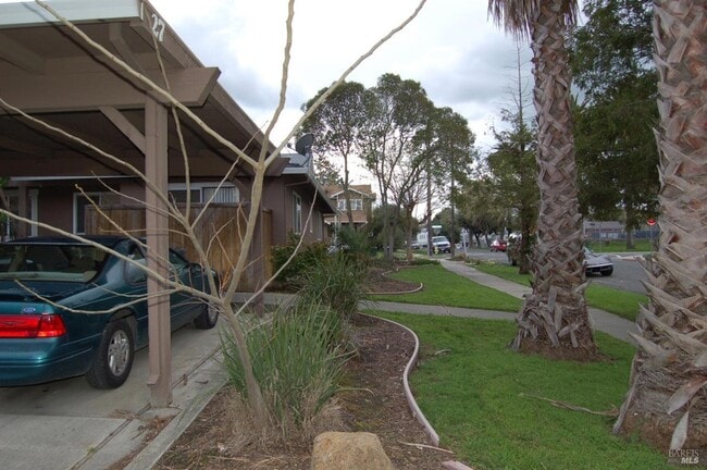 Photo - 27 S 3rd St Unit 6