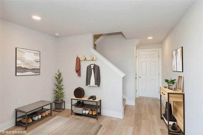 Photo - 403 Cranford Wy