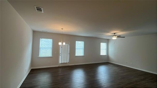 Photo - 105 Berry Dr