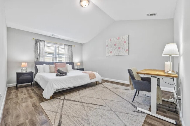 Photo - 1365 Memorial Dr SE Unit SI ID1609617P