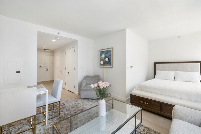 Photo - 500 W 50th St Unit SI ID1461702P