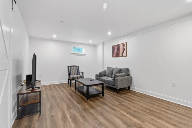 Photo - 803 Matthews Dr Unit SI ID1511244P