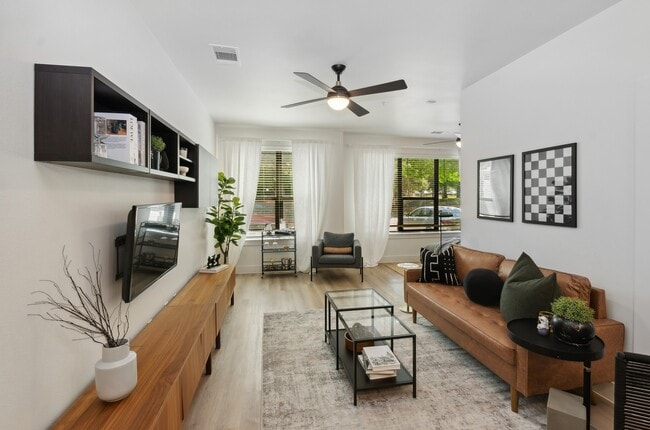 Building Photo - AMLI at the Ballpark