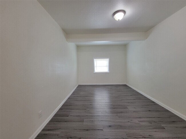 Photo - 620 Lacewood Dr