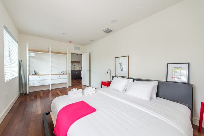 Photo - 747 4th St Unit ID1320734P