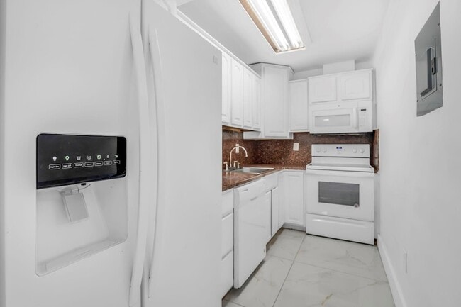 Photo - 4805 NW 7th St Unit 10515