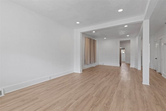 Photo - 314 Maplewood Ave