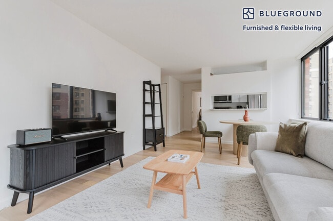 Photo - 255 W 94th St Unit FL9-ID2155