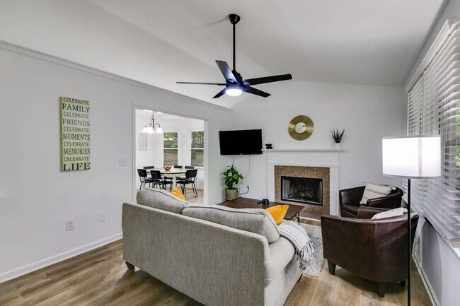 Photo - 204 Kylee Ct Unit SI ID1543022P