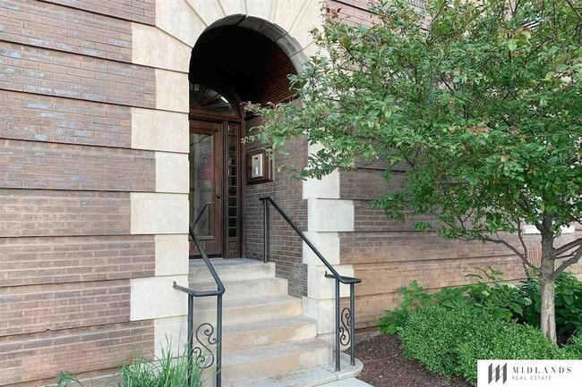 Building Photo - 1113 S 10th St