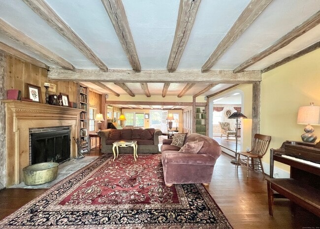 Photo - 301 Haviland Rd