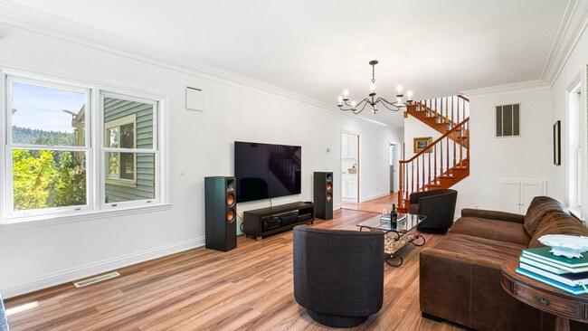 Building Photo - 3245 W Dry Creek Rd Unit SI ID1604785P