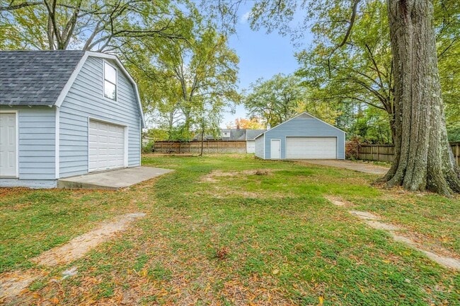 Photo - 3587 Cowden Ave