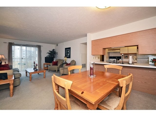 Floor Plan - Two Bedroom