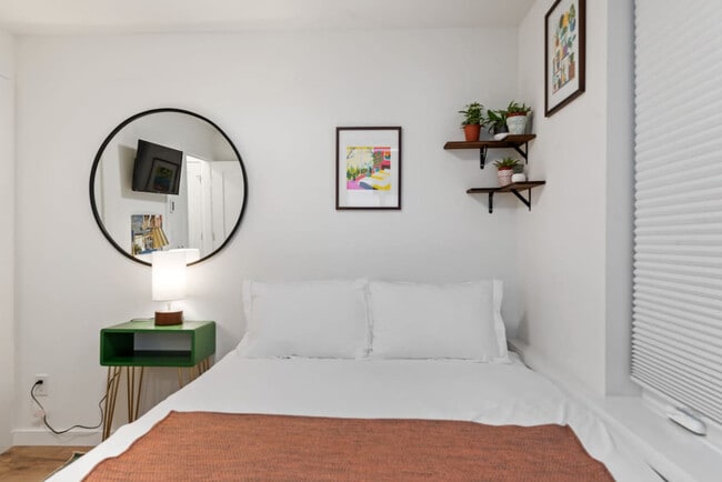 Photo - 422 10th Ave E Unit ID1035863P