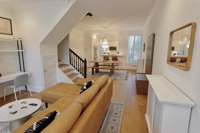 Building Photo - 921 South Carolina Ave SE Unit FL1-ID1055501P