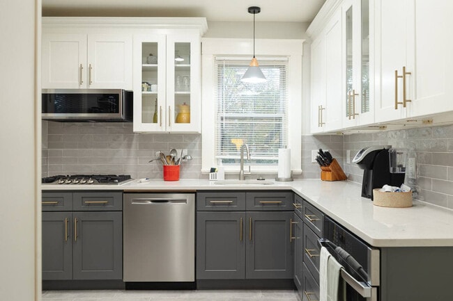 Photo - 3935 Oak Park Pl Unit ID1353852P