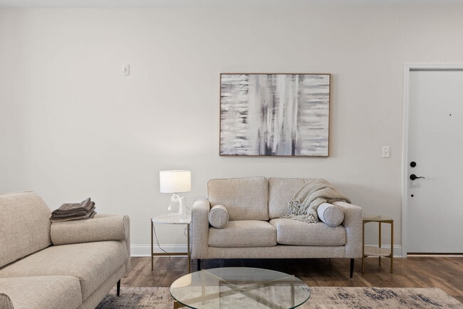 Photo - 2318 E Main St Unit ID1043903P