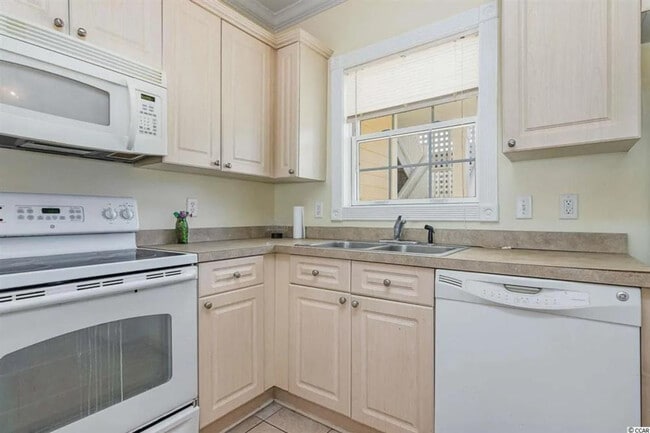 Photo - 4879 Luster Leaf Cir Unit ID1355268P