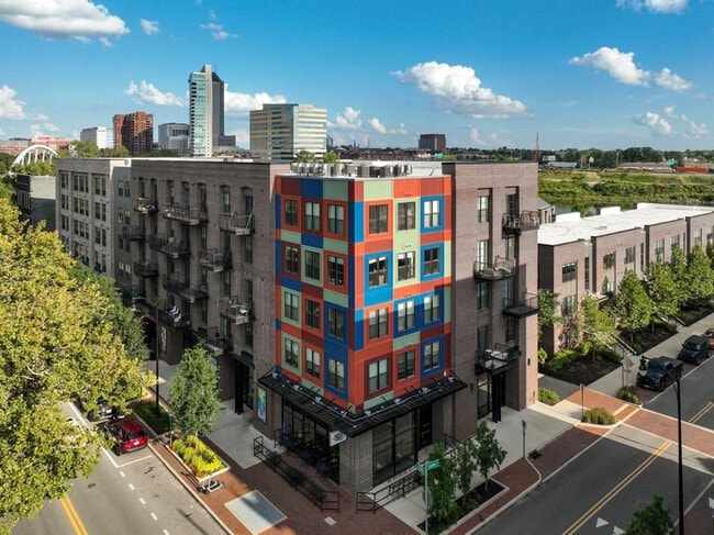 Building Photo - 407 W Rich St Unit ID1257761P