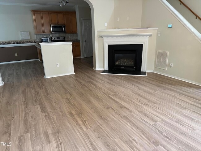 Photo - 501 Founders Walk Dr