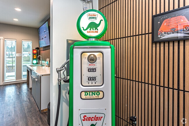 Clubroom - Plisko Place