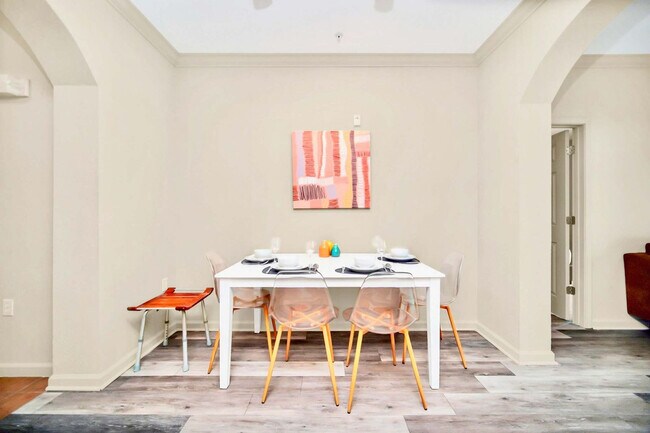 Photo - 14200 Avalon Rd Unit ID1244643P