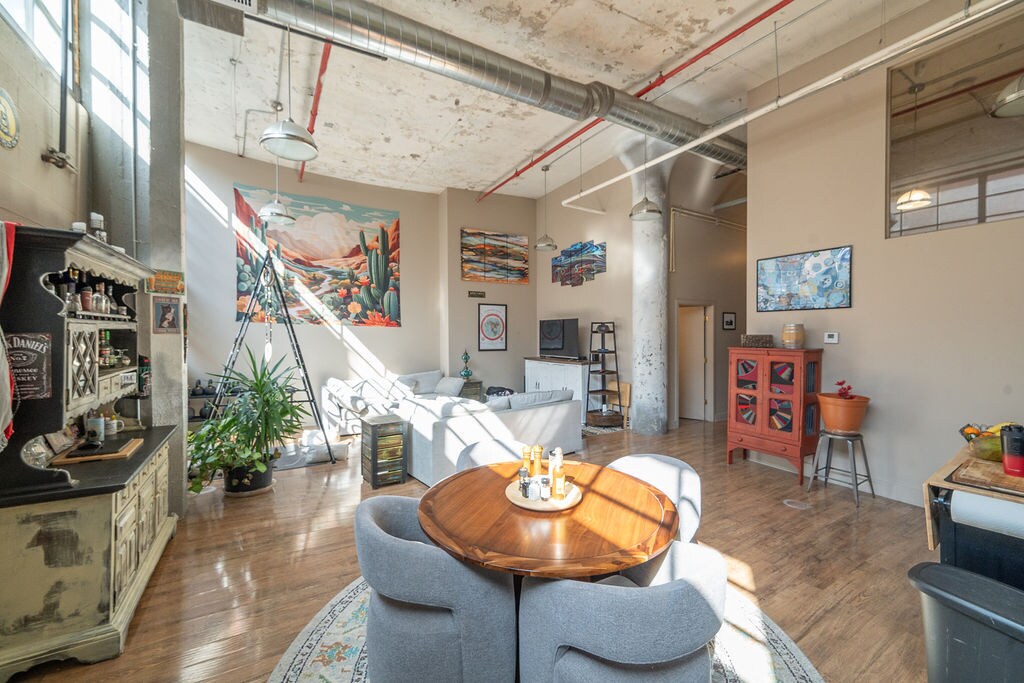 Floor Plan - 3 bed, 3 bath