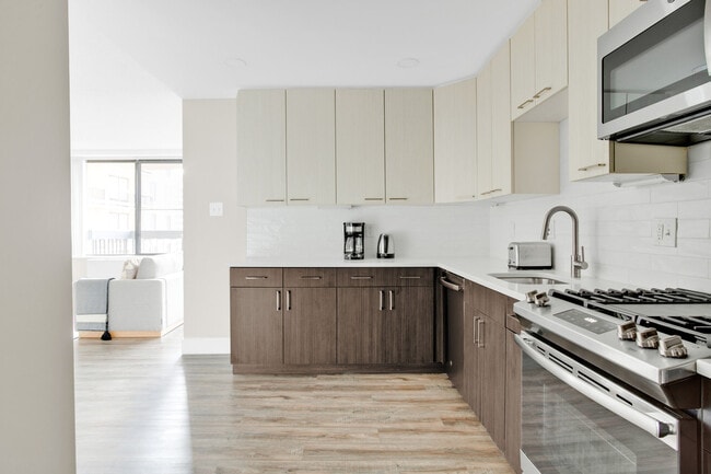 Photo - 1515 Richmond Hwy Unit ID8459A