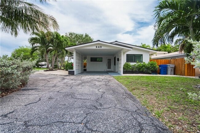 Photo - 240 NE 25th Ave