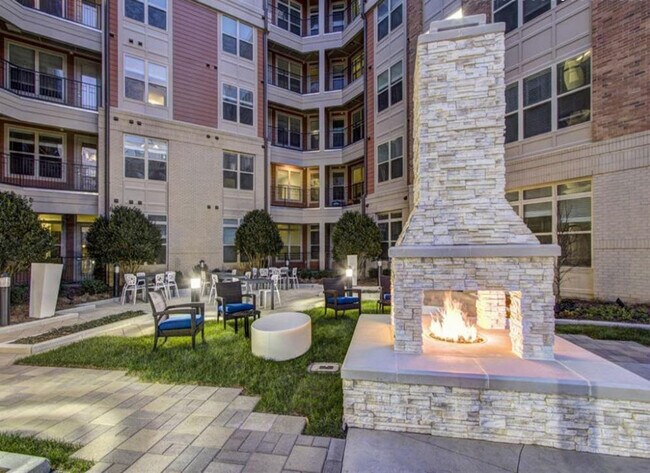 Photo - 5720 Carnegie Blvd Unit SI ID1344152P