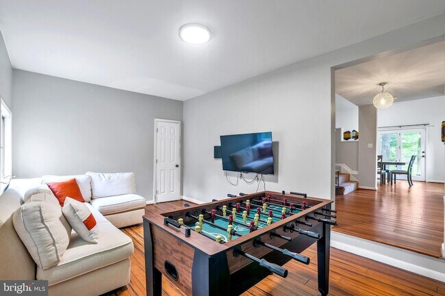 Photo - 920 Old Annapolis Neck Rd