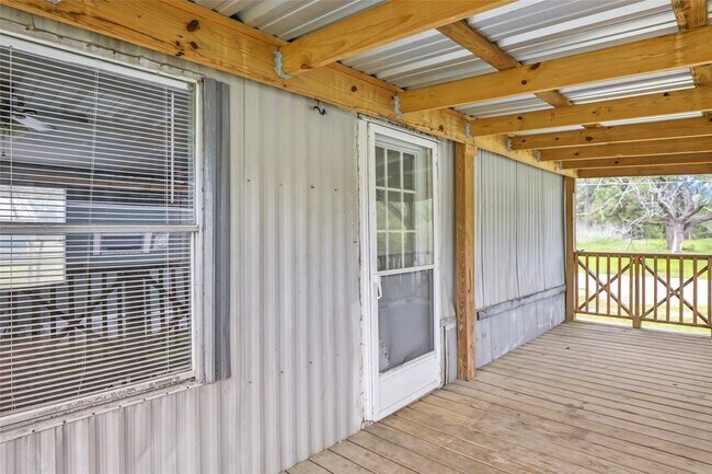 Photo - 10821 TX-150 Unit 18