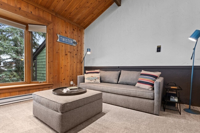 Building Photo - 2680 Crosstimbers Trail Unit SI ID1564310P
