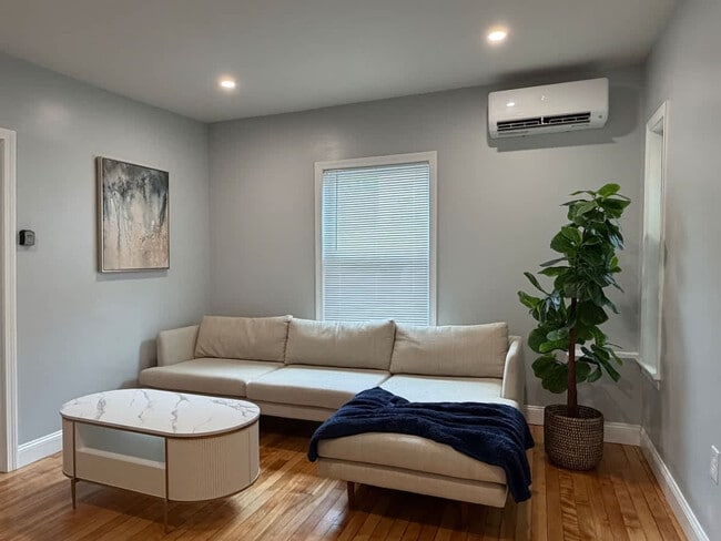 Building Photo - 16 Gates St Unit SI FL1-ID1593920P
