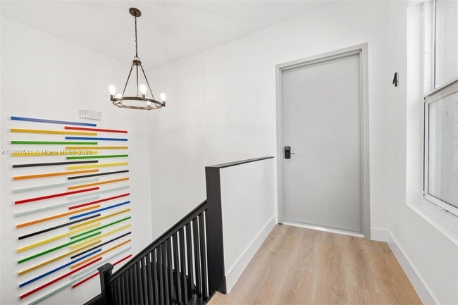 Photo - 403 SW 12th Ave Unit 4