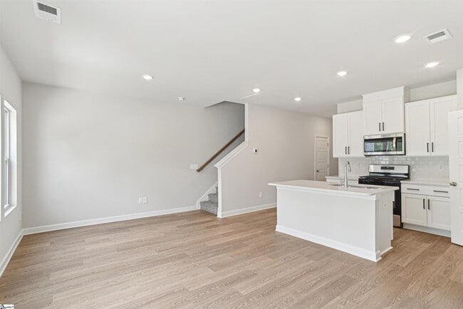 Photo - 7 Gramercy Wds Ln