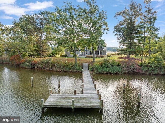 Photo - 1576 Bay Head Rd