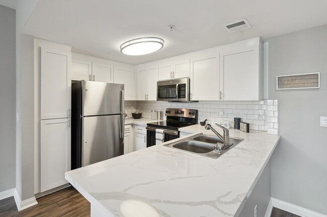 Modern Kitchen - Arrive Mission Valley