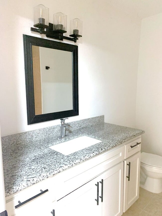 Photo - BlueBird Apartments