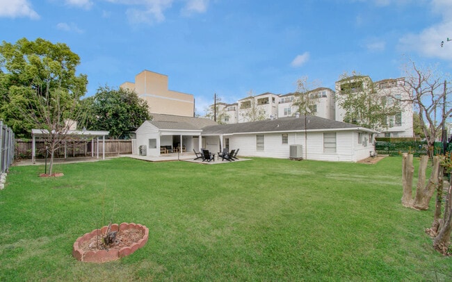 Photo - 2103 Radcliffe St Unit ID1225772P