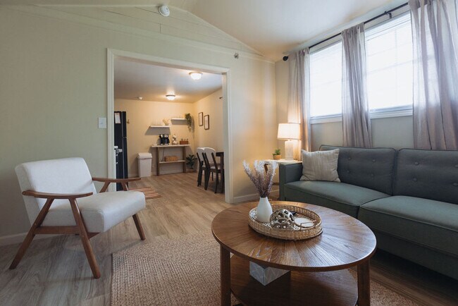 Photo - 308 Lamont St Unit SI ID1397974P