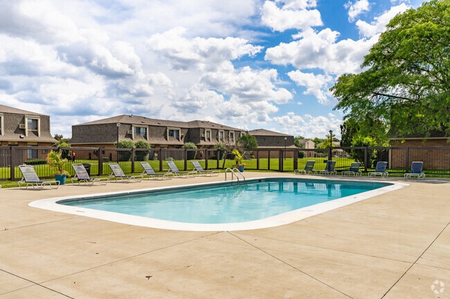 Building Photo - Wyndham Ridge Townhomes