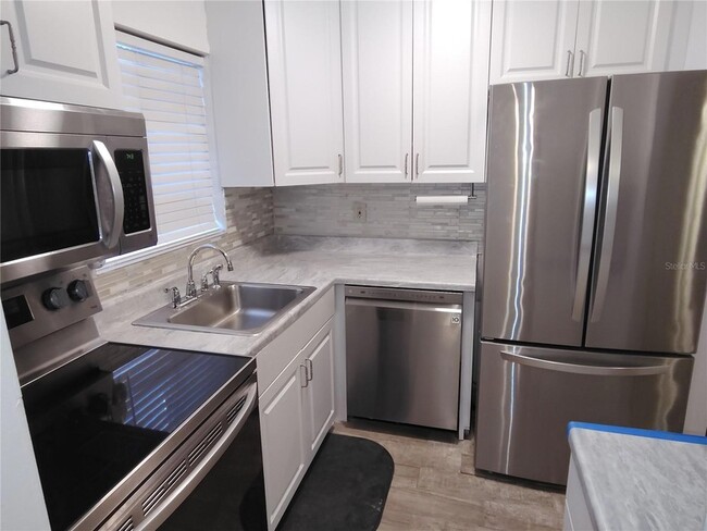 Photo - 5955 Palm Ln Unit A33